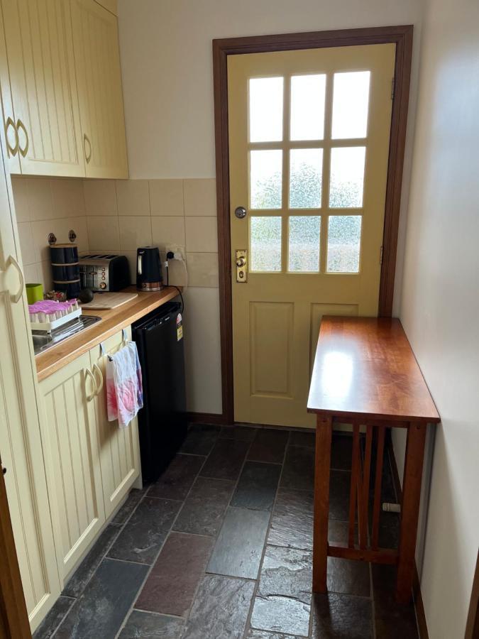 Bicheno Getaway For Two Apartment ภายนอก รูปภาพ
